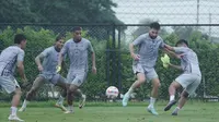 Marc Klok Merasa TC di Thailand Bikin Skuad Persib Makin Kompak dan Solid