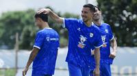 BRI Super League : Pelatih Fisik Persib Ungkap Kondisi Thom Haye dan Eliano Reijnders yang Baru Tiba di Bandung